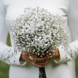 20180923-wedding-bouquet-in-bride-s-hands